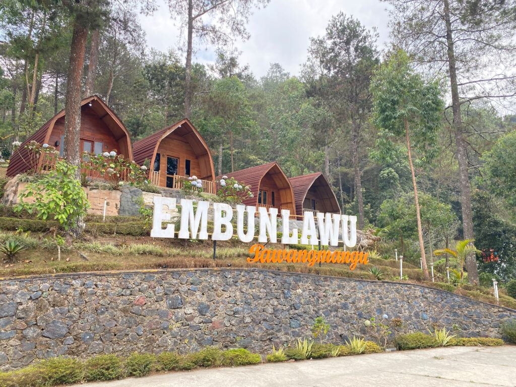 Embun Lawu Wisata